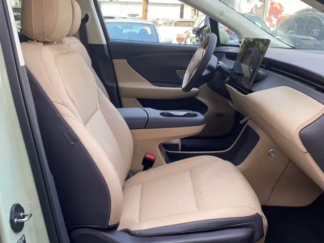 Hongqi Tiangong 06 — Фото автомобиля 10