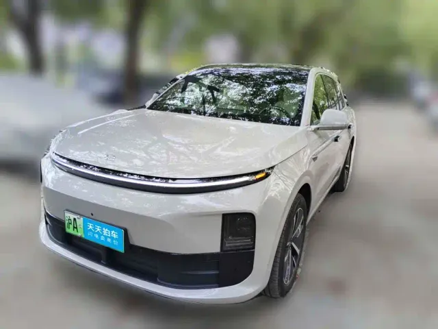 Фотография автомобиля — Li Auto L6