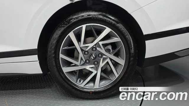 Hyundai Grandeur GN7 — Фото автомобиля 6