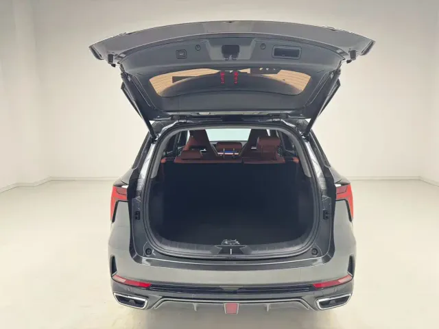 Changan CS75 Plus — Фото автомобиля 10