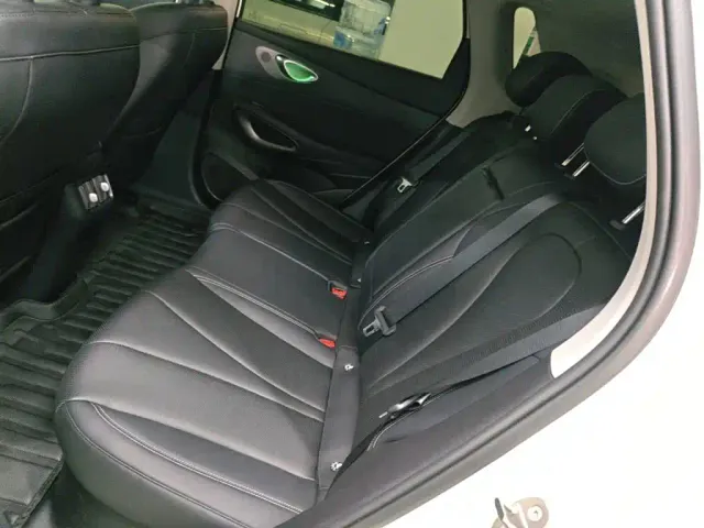 BYD Sealion 05 EV — Фото автомобиля 16