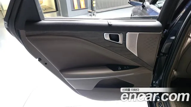 Kia K8 — Фото автомобиля 14