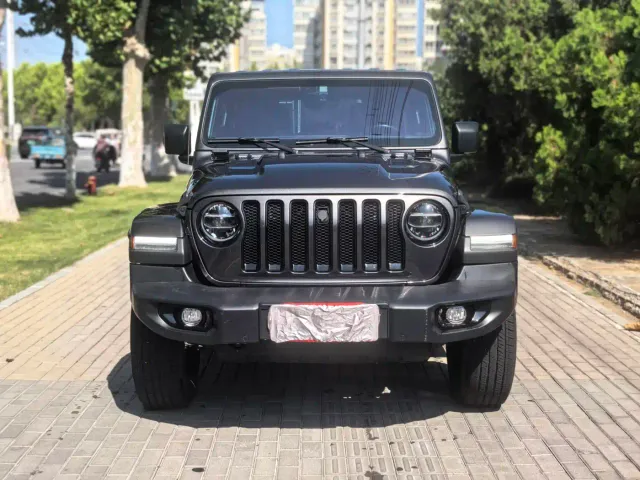 Jeep Wrangler — Фото автомобиля 2
