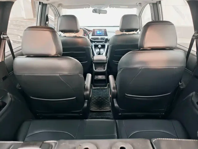 Maxus G50 — Фото автомобиля 8
