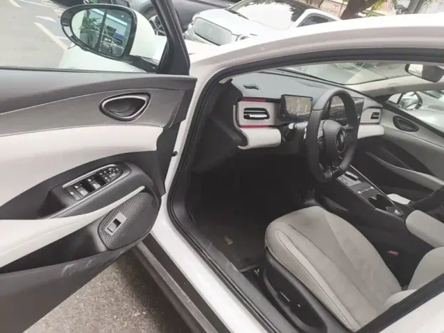 BYD Seal 06 DM-i Touring — Фото автомобиля 15