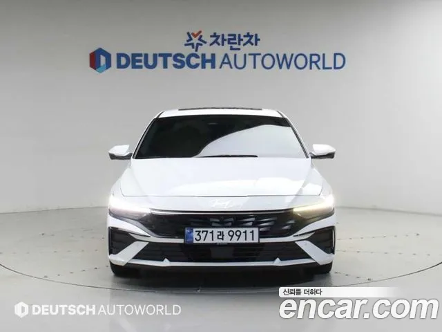 Hyundai Avante CN7 — Фото автомобиля 3