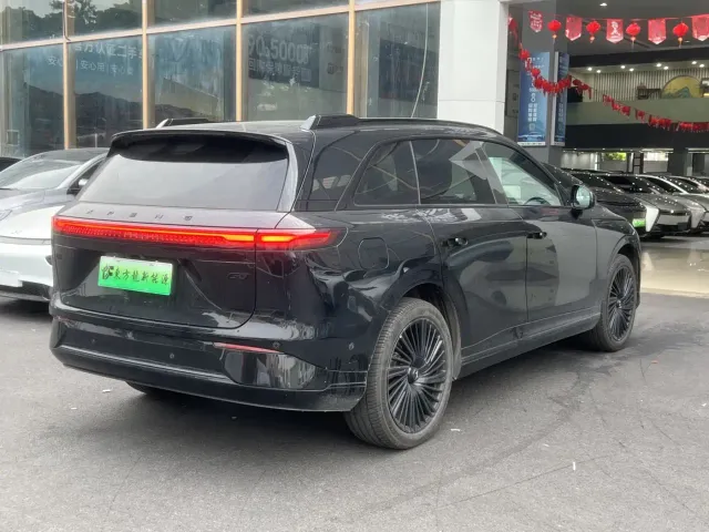 Xpeng G9 — Фото автомобиля 6