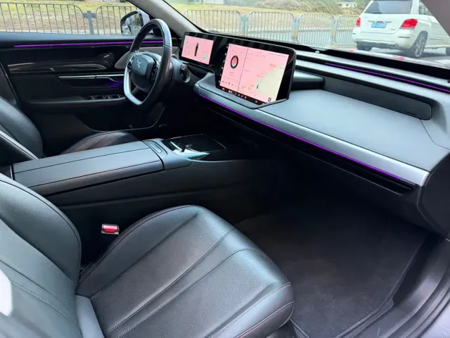 Xpeng P7 — Фото автомобиля 12