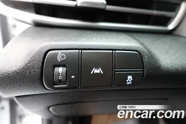 Hyundai AVANTE Avante (CN7) — Фото автомобиля 17