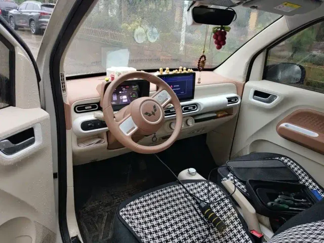 Wuling Hongguang Mini EV — Фото автомобиля 5