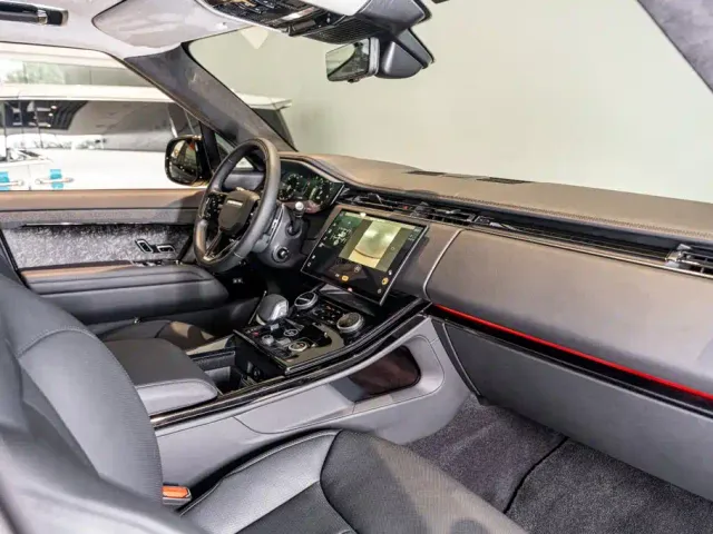 Land Rover Range Rover Sport — Фото автомобиля 9