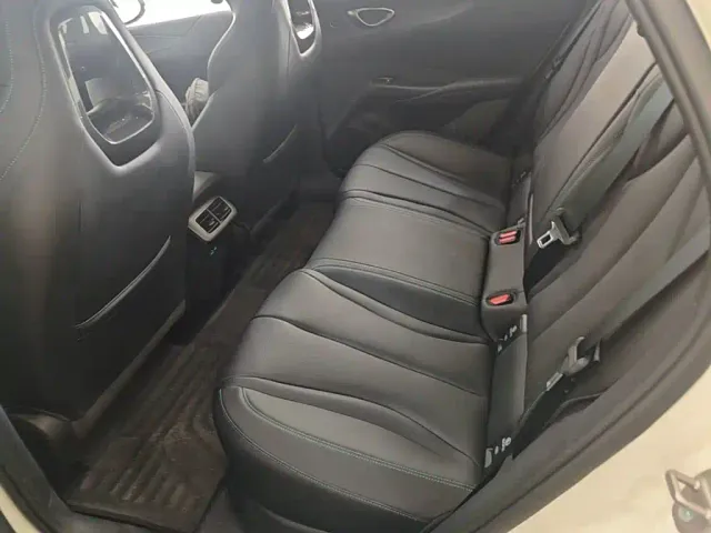 BYD Seal 06 — Фото автомобиля 16