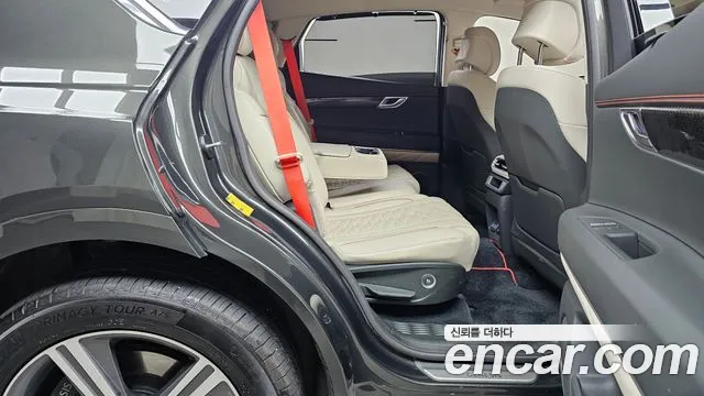 Genesis GV80 — Фото автомобиля 12