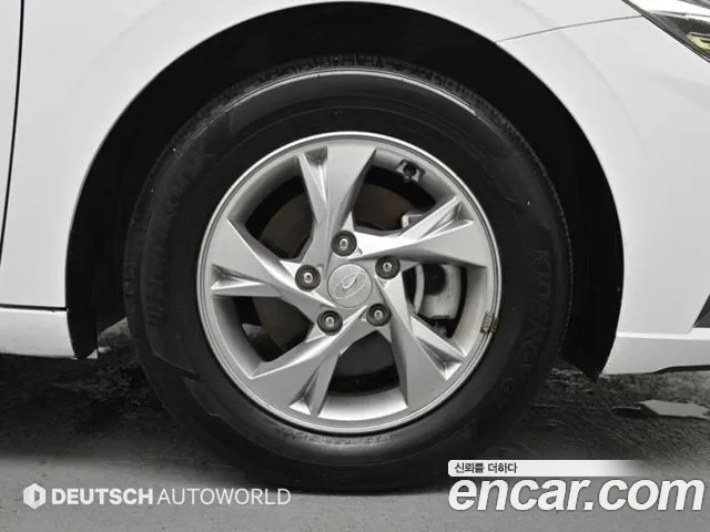 Hyundai AVANTE Avante (CN7) — Фото автомобиля 5
