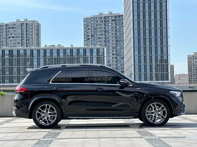 Mercedes-Benz GLE-Class AMG — Фото автомобиля 4