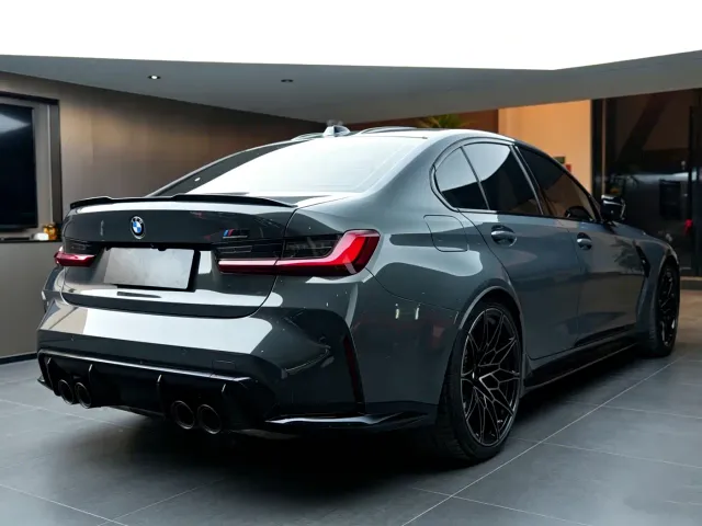 BMW M3 — Фото автомобиля 6