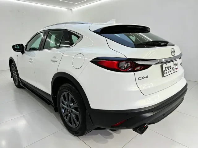 Mazda CX-4 — Фото автомобиля 4