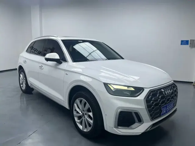 Audi Q5L — Фото автомобиля 3
