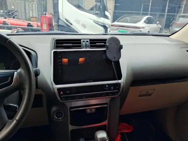 Toyota RAV4 — Фото автомобиля 13
