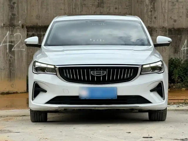 Geely Emgrand — Фото автомобиля 24