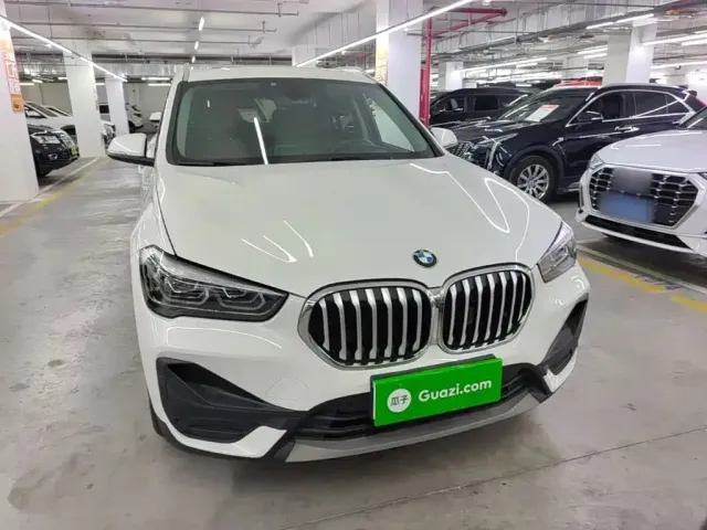 BMW X1 — Фото автомобиля 2