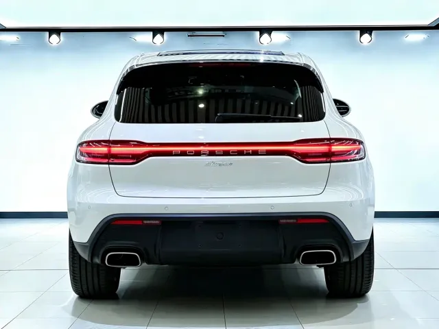 Porsche Macan — Фото автомобиля 5