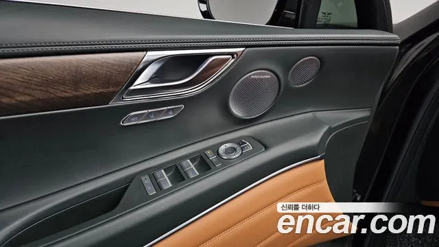 Genesis GV80 — Фото автомобиля 29