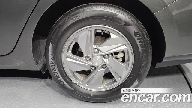 Hyundai AVANTE Новый Avante (CN7) 1.6 LPi (Для проката) — Фото автомобиля 21