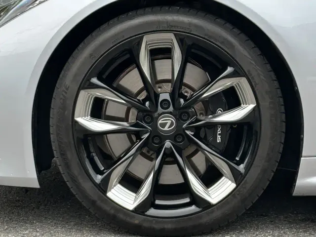 Lexus LC — Фото автомобиля 8