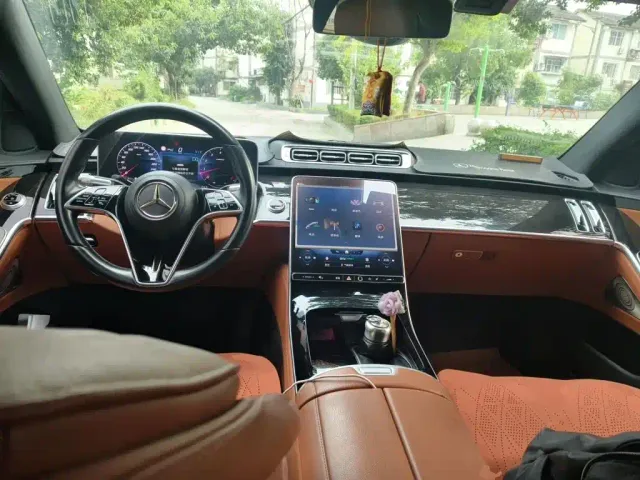 Mercedes-Benz S-Class — Фото автомобиля 10