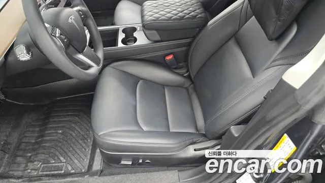 Tesla Model 3 — Фото автомобиля 28