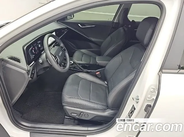 Kia Niro The All New — Фото автомобиля 11