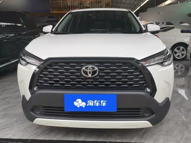 Toyota Corolla Cross — Фото автомобиля 2
