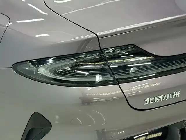 Xiaomi SU7 — Фото автомобиля 12