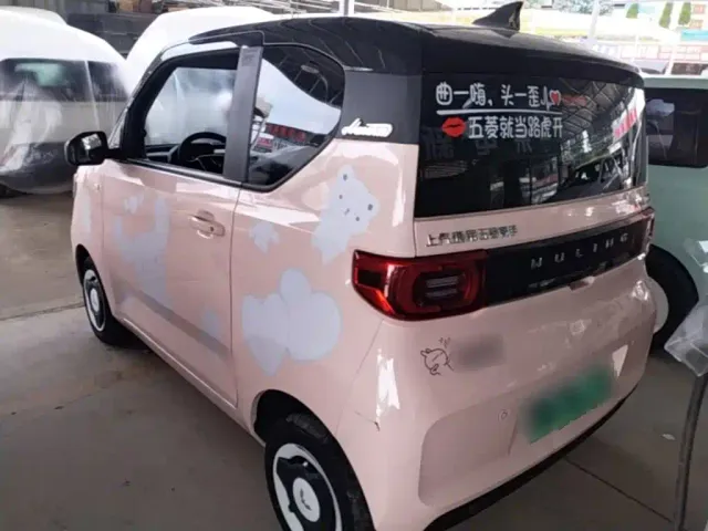 Wuling Hongguang Mini EV — Фото автомобиля 4