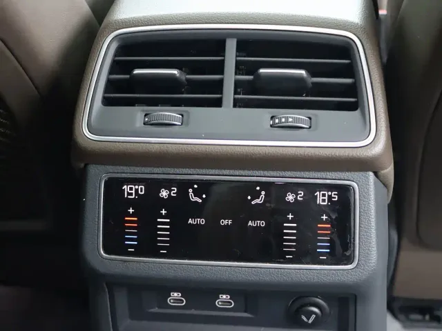 Audi A7L — Фото автомобиля 16