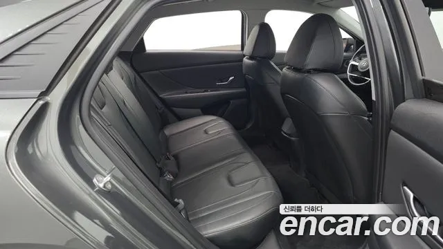 Hyundai Avante CN7 — Фото автомобиля 18