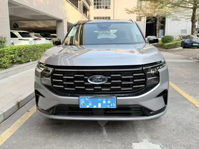 Ford Edge — Фото автомобиля 2