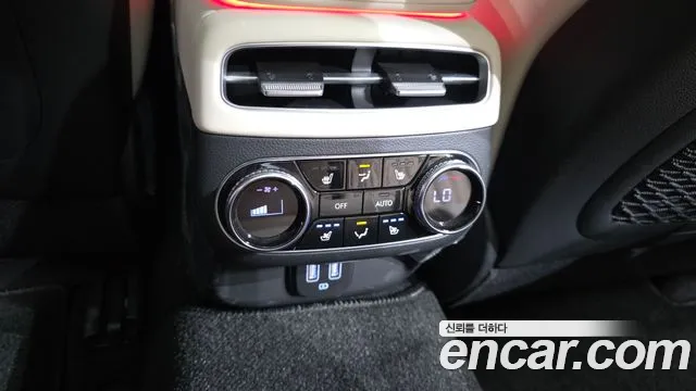Genesis GV70 2.5T Бензин 2WD — Фото автомобиля 14