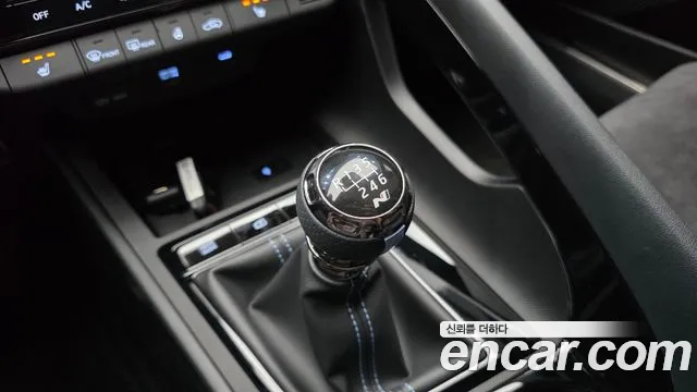 Hyundai Avante CN7 — Фото автомобиля 9