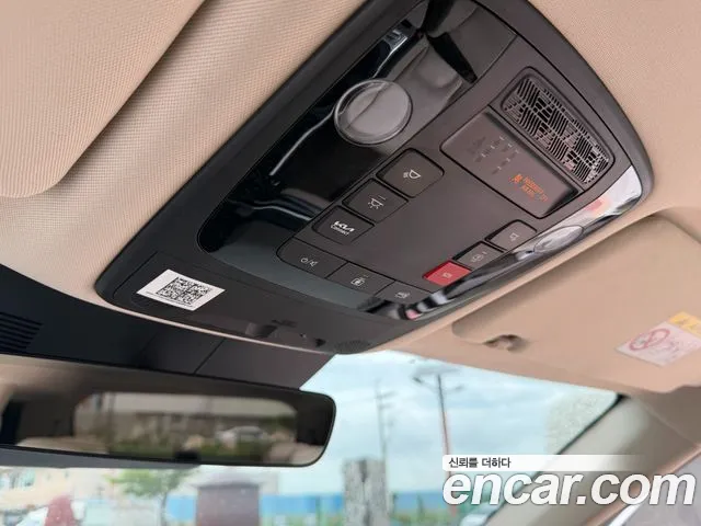 Kia Carnival Generation 4 — Фото автомобиля 11