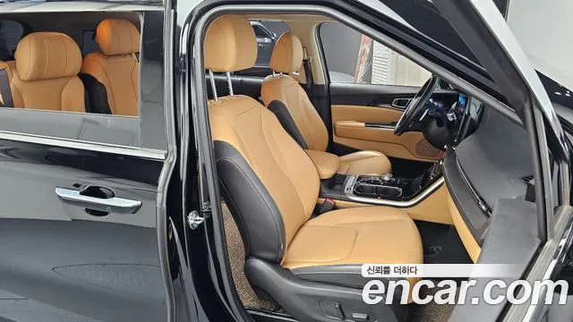 Kia Canival — Фото автомобиля 9