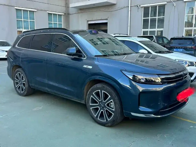 Aito M7 — Фото автомобиля 2