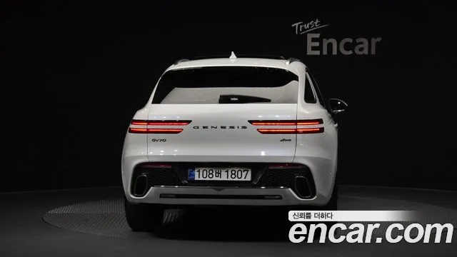 Genesis GV70 2.5T Бензин AWD — Фото автомобиля 4