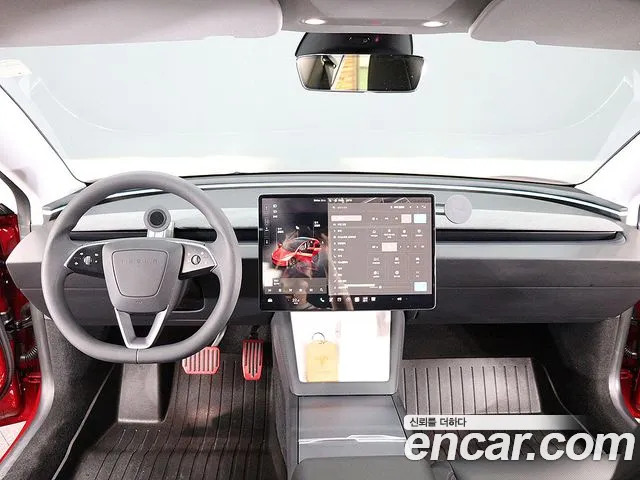 Tesla Model 3 — Фото автомобиля 15
