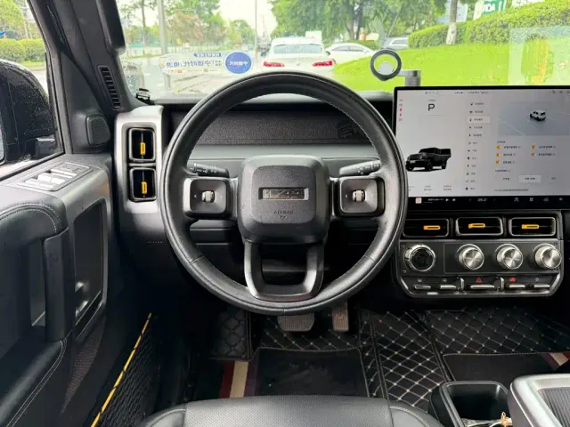 iCAR V23 — Фото автомобиля 14