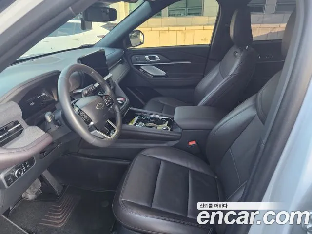 Ford Explorer Generation 6 — Фото автомобиля 7