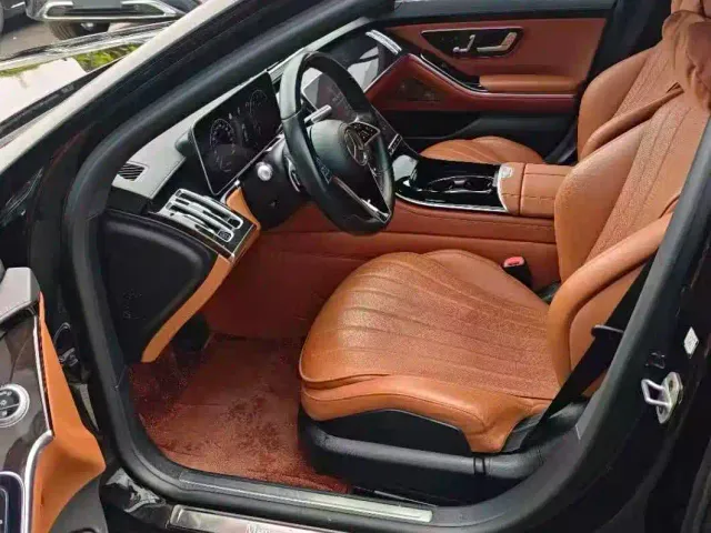 Mercedes-Benz S-Class — Фото автомобиля 4