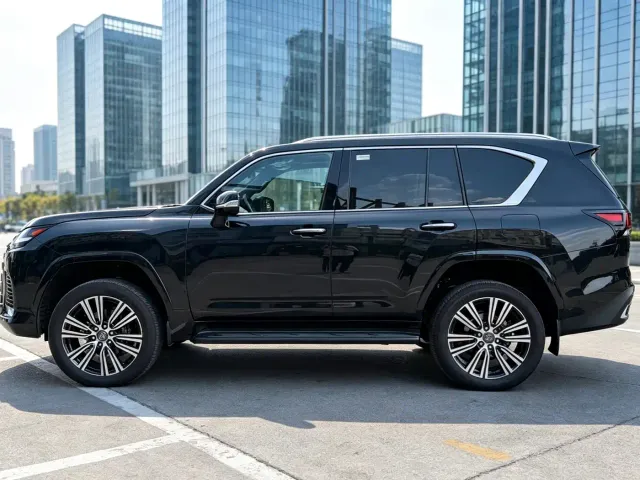 Lexus LX — Фото автомобиля 4