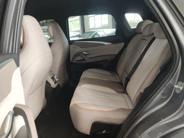 BYD Song Pro — Фото автомобиля 16
